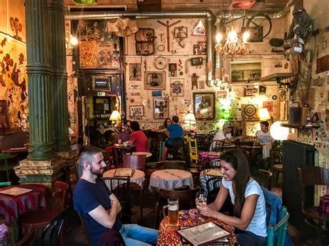 csendes vintage bar & café